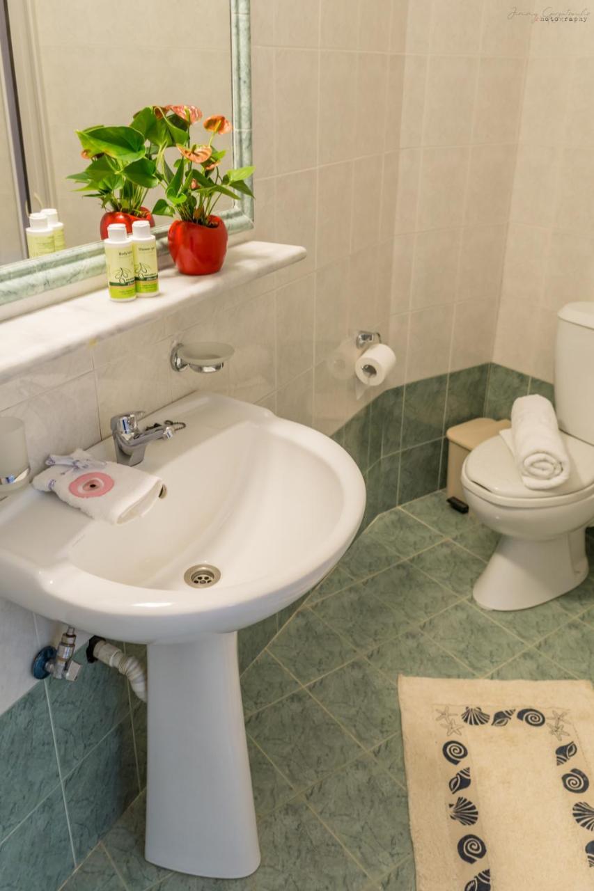 Sotirios Apartments カルパトス エクステリア 写真