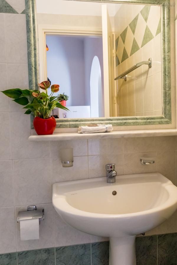 Sotirios Apartments カルパトス エクステリア 写真