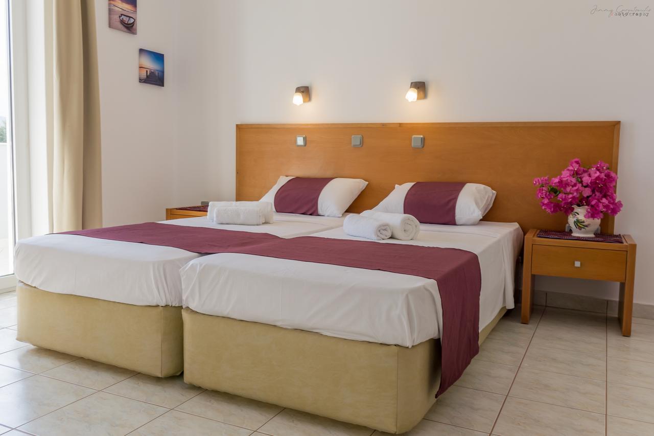 Sotirios Apartments カルパトス エクステリア 写真